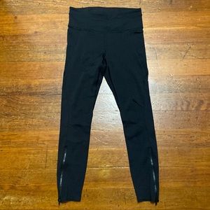 Athleta Leggings with Pockets & Ankle Zip Up #155N